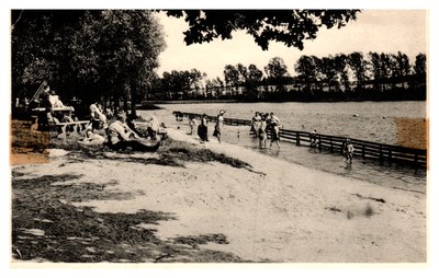 Lac et plage de Bambois (Fosses)