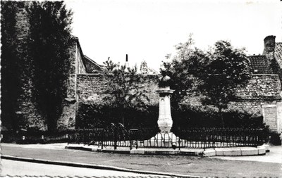 Fosse : Monument du Roi Albert