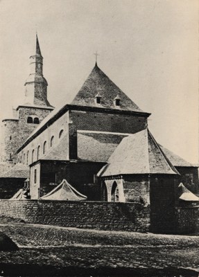 Fosses-la-Ville - La Collégiale vers 1880