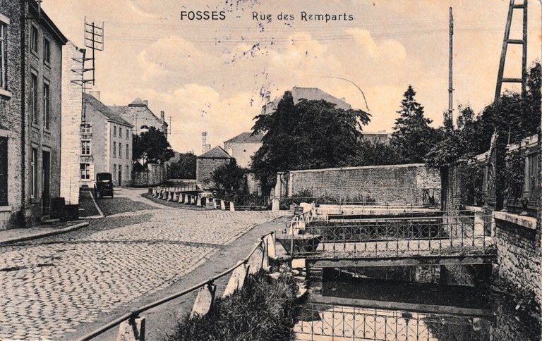 Fosses - Rue des Remparts