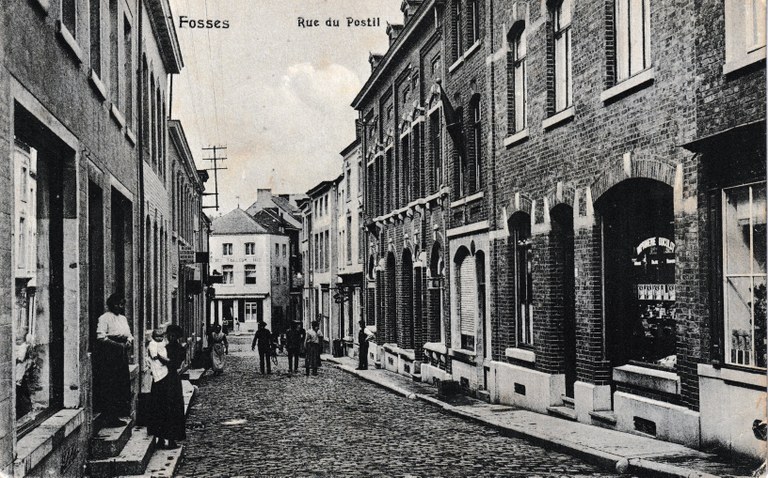 Fosses - Rue du Postil