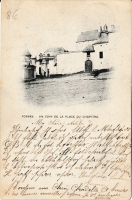 Fosses - Un coin de la Place du Chapitre