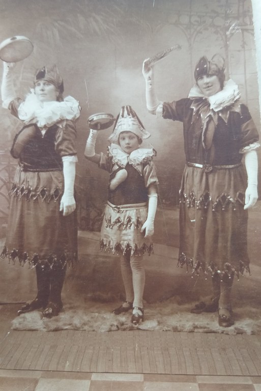 Dames Chinelles de la soce de Saint-Roch
