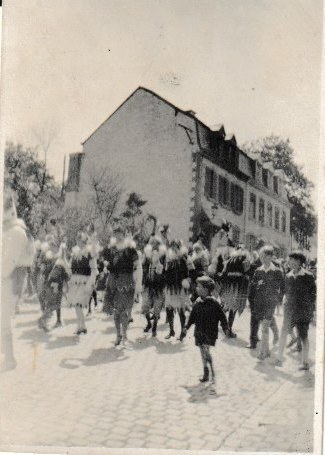 Dames Chinelles lors de la Laetare 1936