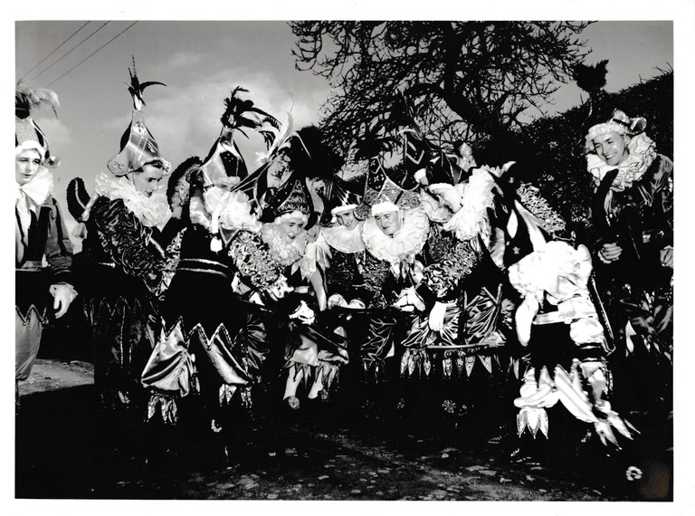 Fosses-la-Ville : Carnaval avec les "Chinels"