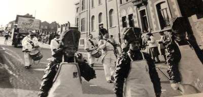 Laetare 1955 - Hommes de feuille, Tambour-major et Clique