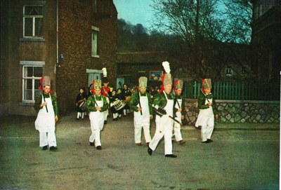 Laetare - Hommes de feuilles