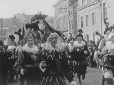 Le cortège carnavalesque de la Laetare à Fosses-la-Ville (1948) - Enquête du MVW (vidéo)