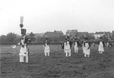 La marche de Saint-Feuillen à Fosses-la-Ville - 1949