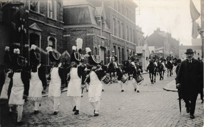 Saint-Feuillen 1928 - Des sapeurs