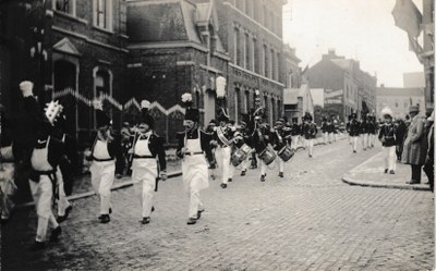 Saint-Feuillen 1928 - Des sapeurs