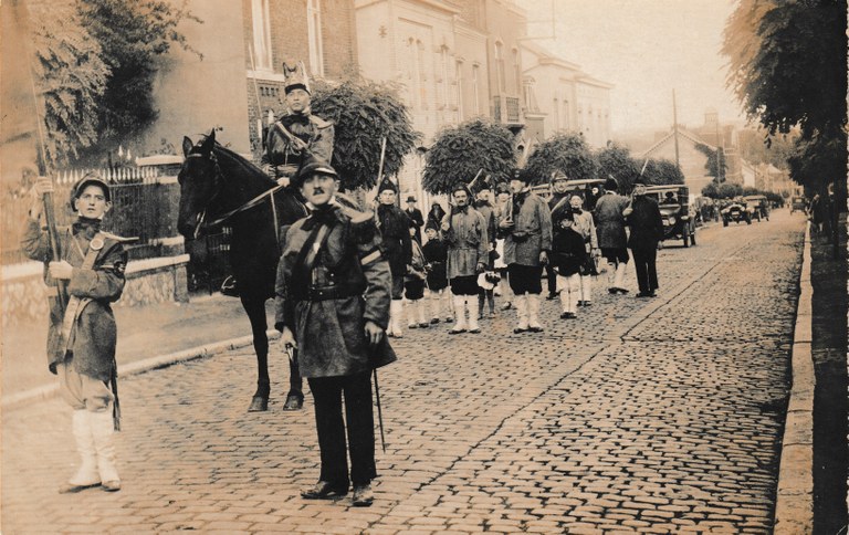 Saint-Feuillen 1928 : les Volontaires de 1830