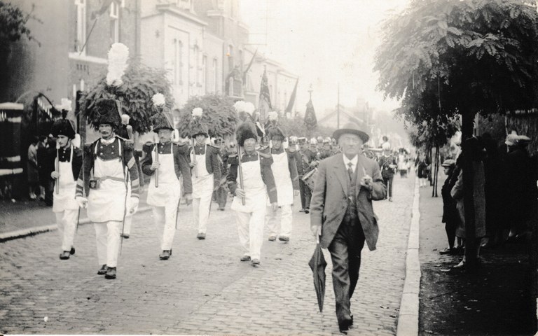Saint-Feuillen 1928 (?) : Sapeurs