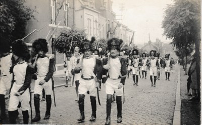 Saint-Feuillen 1935 : Grenadiers fossois