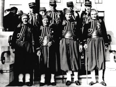 Saint-Feuillen 1949 : Des Zouaves médaillés