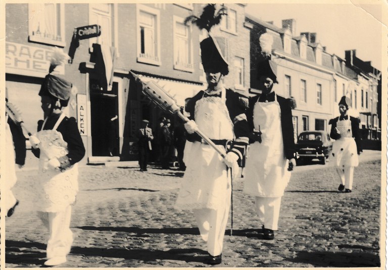 Saint-Feuillen 1949 : Sapeurs
