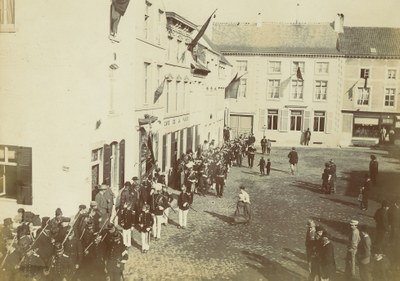 St Feuillen 1893 - place du Marché