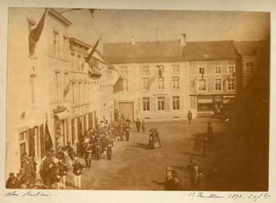 St Feuillen 1893 - place du Marché