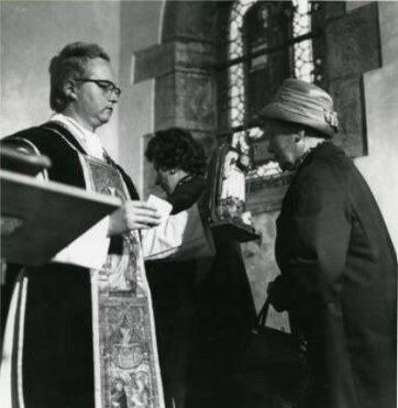 La procession aux baguettes de Sainte-Brigitte à Fosses-la-Ville - 1975