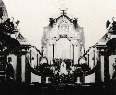 Intérieur de la Collégiale aux environs de l'an 1900