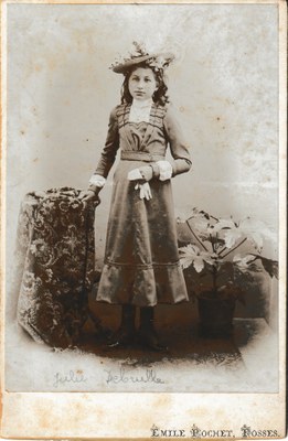 Julie Debrulle