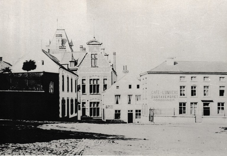 Place du Chapitre, aux environs de l'an 1900