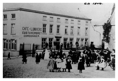 Place du Chapitre en 1906