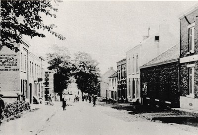 Rue de la Station aux environs de l'an 1900