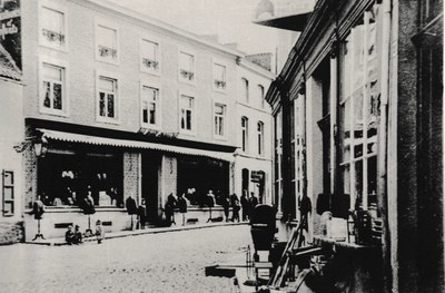 Rue des Egalots, vue de la rue du Postil, aux environs de l'an 1900