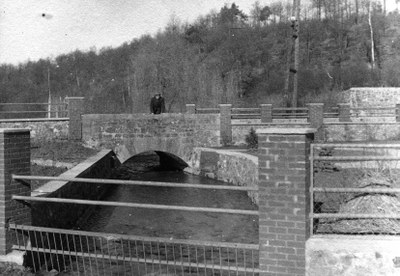 Pont sur la Gazelle à Fontarciennes