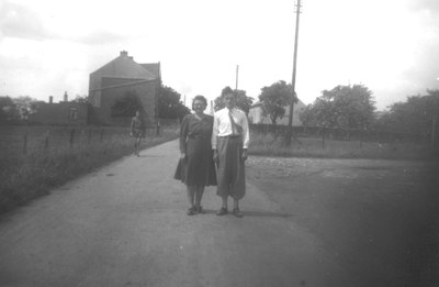 Rue du Sartia devant la ferme GROSJEAN, début des années ’50 ?
