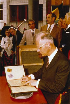 Signature de la charte du jumelage avec Orbey