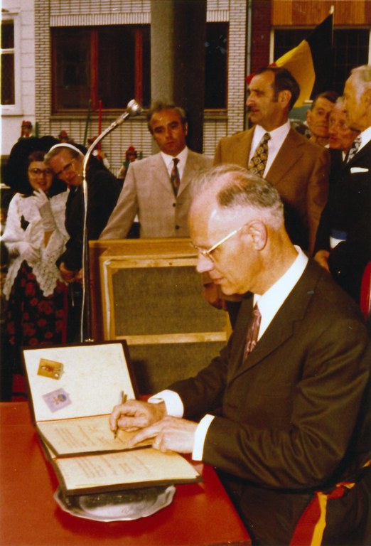 Signature de la charte du jumelage avec Orbey